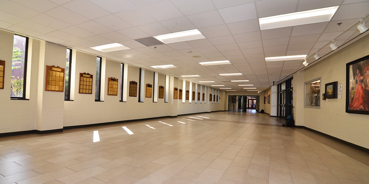 XtraLight-4-Benefits-LED-Lighting-Schools-Hallway